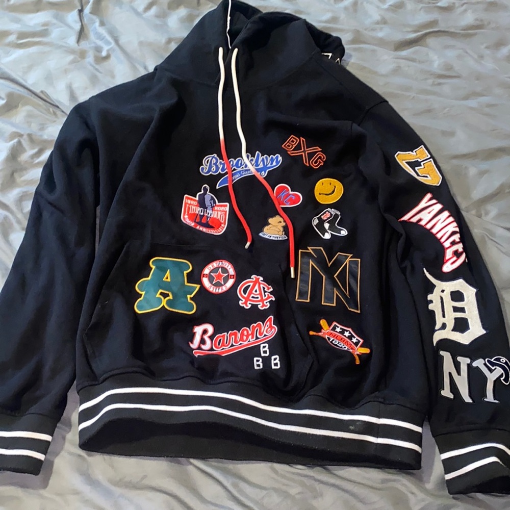 Tall and dean black hoodie with patches